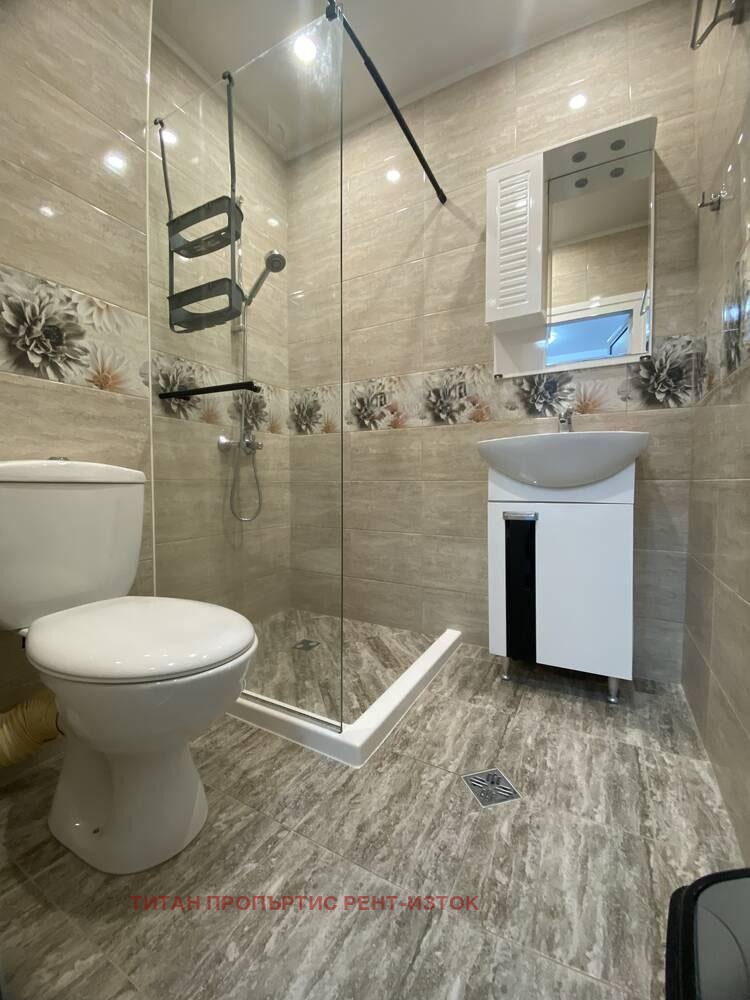 En renta  1 dormitorio Burgas , Sarafovo , 60 metros cuadrados | 63380402 - imagen [5]