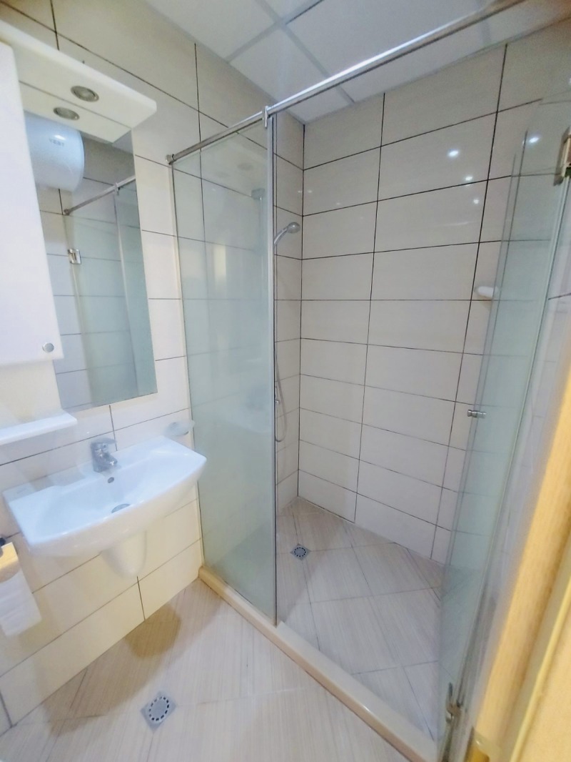 Zu vermieten  1 Schlafzimmer Plowdiw , Zentar , 99 qm | 74637758 - Bild [7]