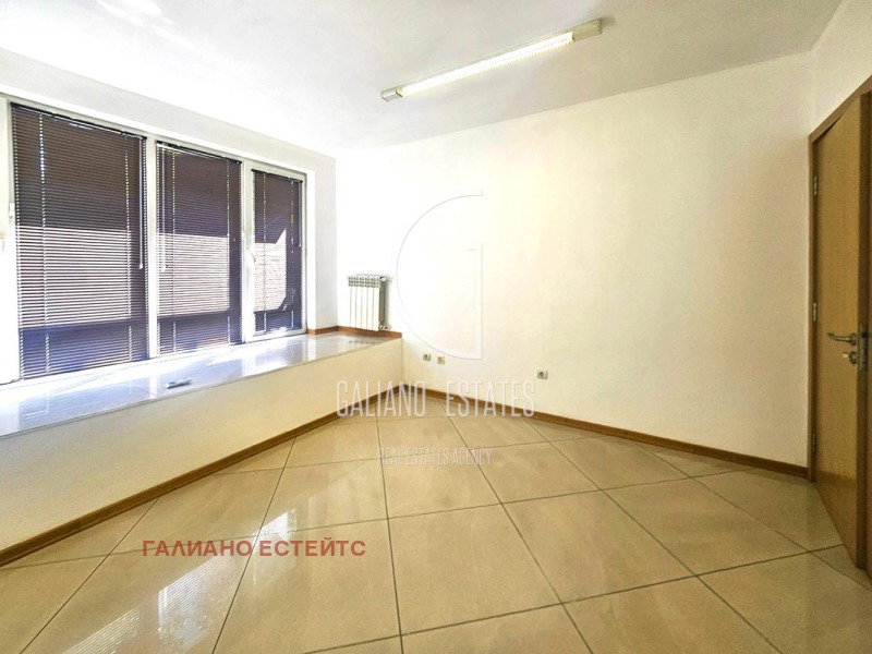 A louer  Bureau Sofia , Tsentar , 450 m² | 94348084 - image [16]