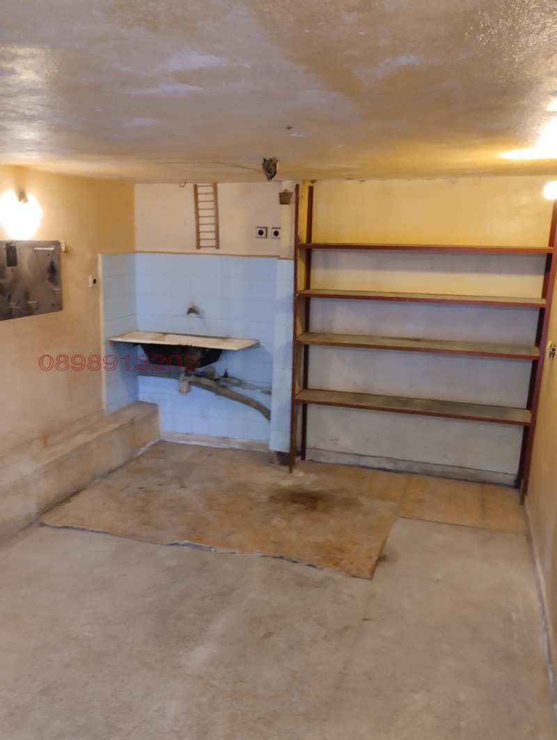 Дава под наем ГАРАЖ, ПАРКОМЯСТО, гр. Варна, Конфуто, снимка 2 - Гаражи и паркоместа - 52930415