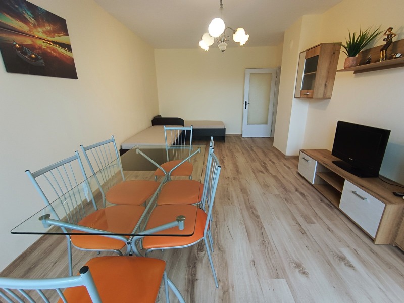 Zu vermieten  1 Schlafzimmer Burgas , Bratja Miladinowi , 62 qm | 60103998