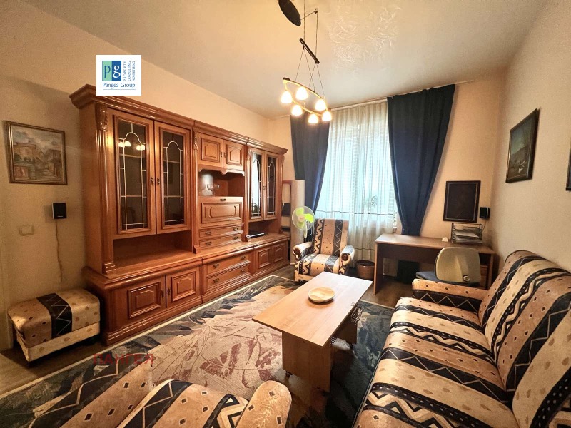 Дава под наем 2-СТАЕН, гр. София, Център