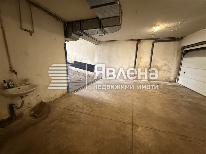Дава под наем ГАРАЖ, ПАРКОМЯСТО, гр. София, Лозенец