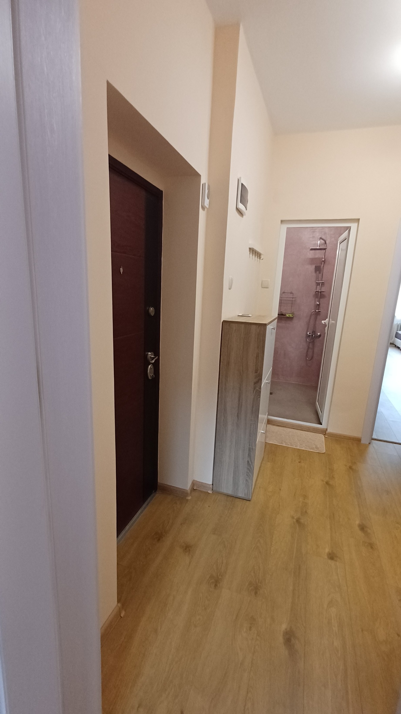 Дава под наем 3-СТАЕН, гр. София, Център, снимка 5 - Апартаменти - 54286663
