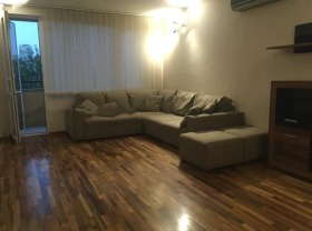 2 slaapkamers Zona B-19, Sofia