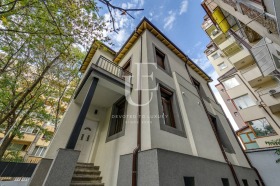 Casa Tsentar, Sofia 1