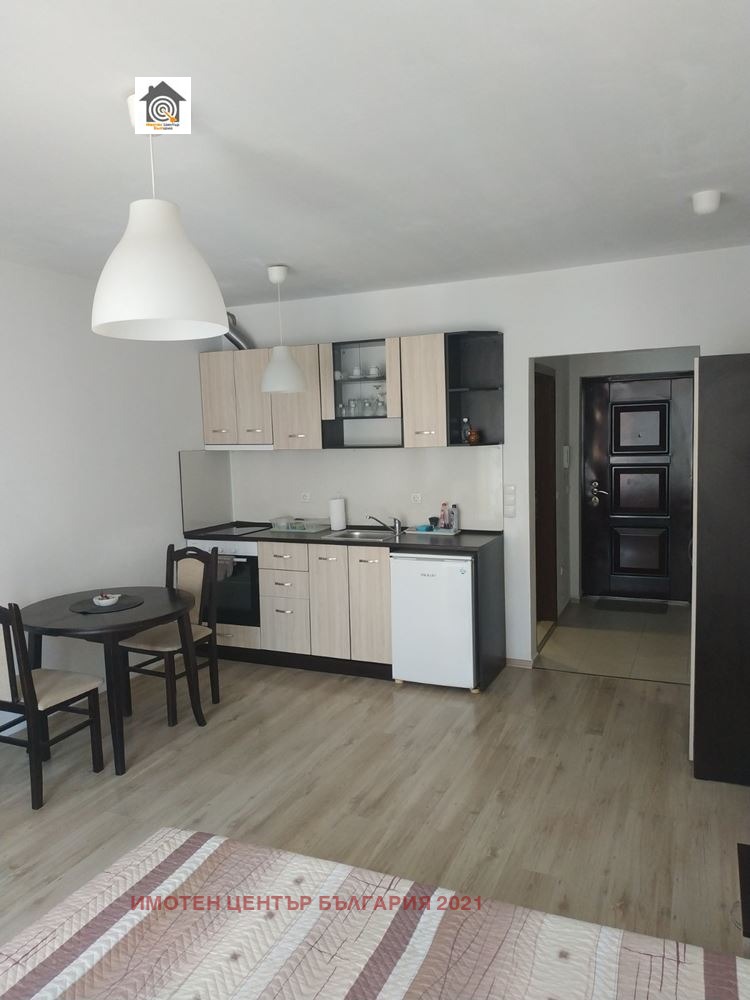 Kiadó  Stúdió Sofia , Poligona , 40 négyzetméter | 25991004