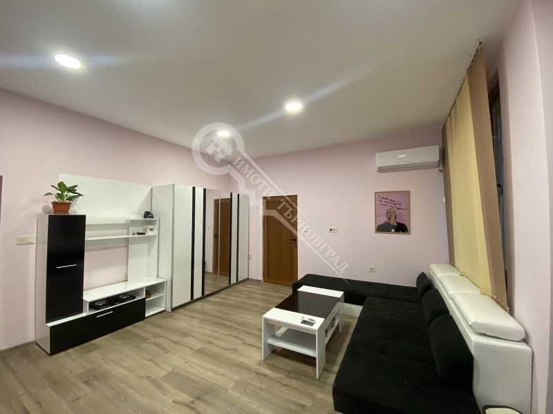 Vuokrattavana  2 makuuhuonetta Veliko Tarnovo , Sveta gora , 80 neliömetriä | 38069779