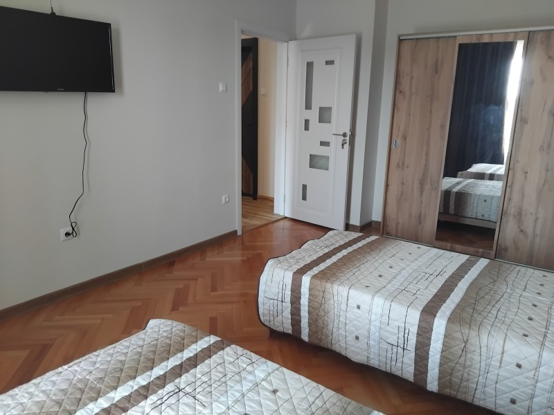 For Rent  1 bedroom Ruse , Vazrazhdane , 60 sq.m | 61678239 - image [3]