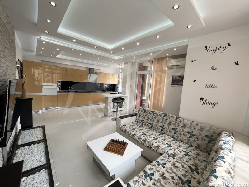 Дава под нем  2-стаен, град София, Дружба 2 •  800 EUR • ID 32779805 — holmes.bg - [1] 