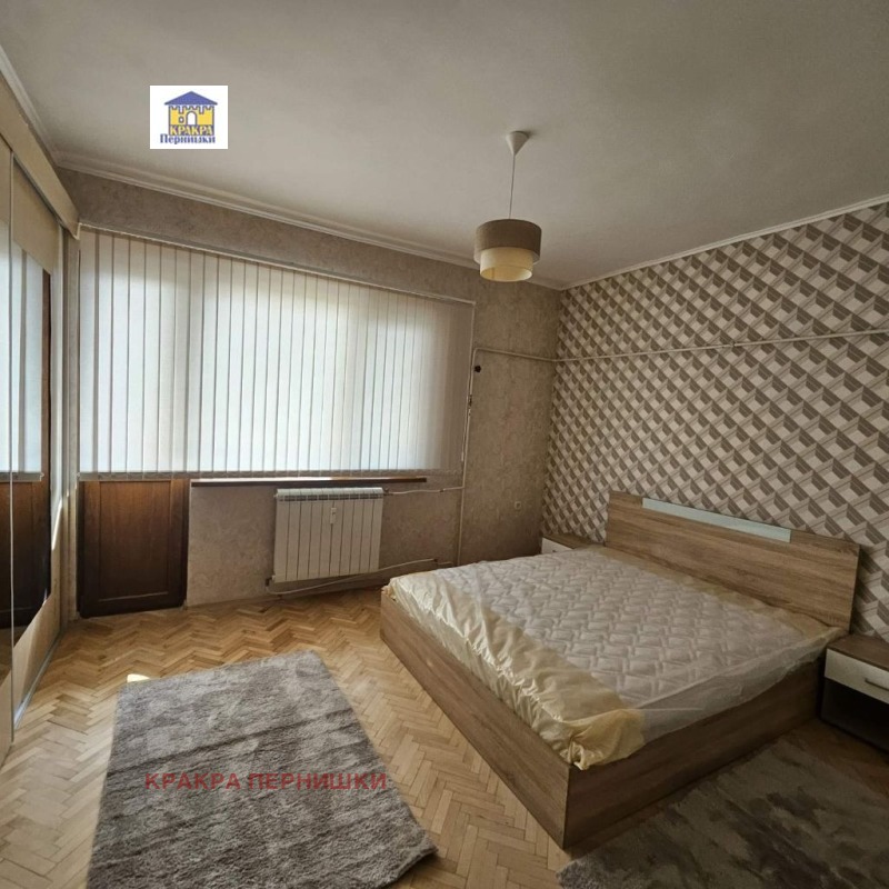 Дава под наем 3-СТАЕН, гр. Перник, Център, снимка 4 - Апартаменти - 53388566