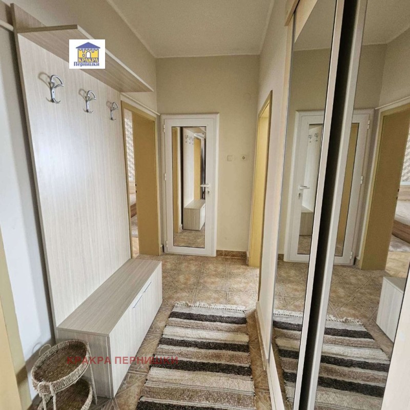 Дава под наем 3-СТАЕН, гр. Перник, Център, снимка 12 - Апартаменти - 53388566