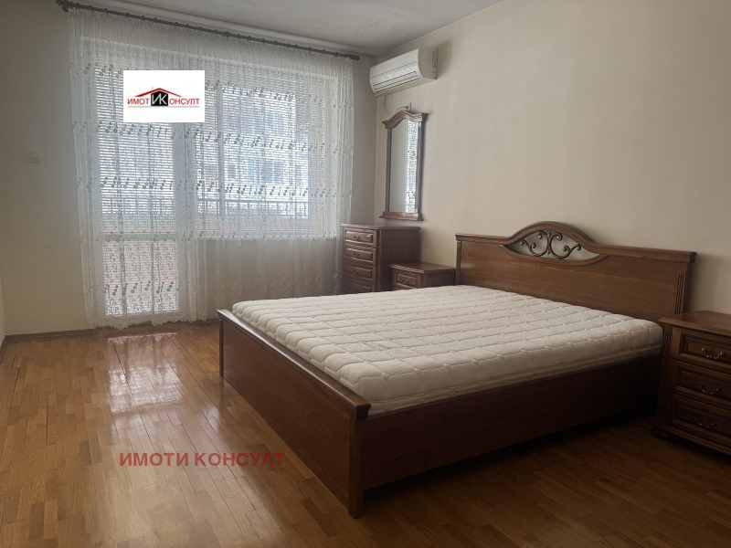 Дава под наем 3-СТАЕН, гр. Велико Търново, Колю Фичето, снимка 2 - Апартаменти - 52294671