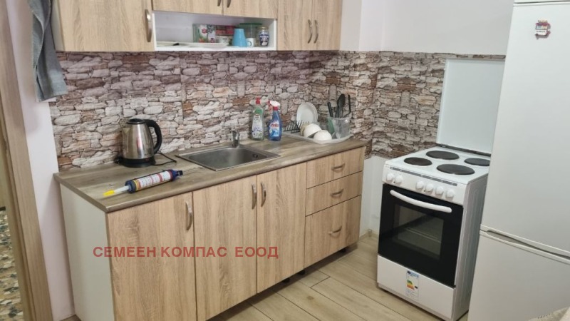 Дава под наем  3-стаен град Пловдив , Мараша , 95 кв.м | 23305553