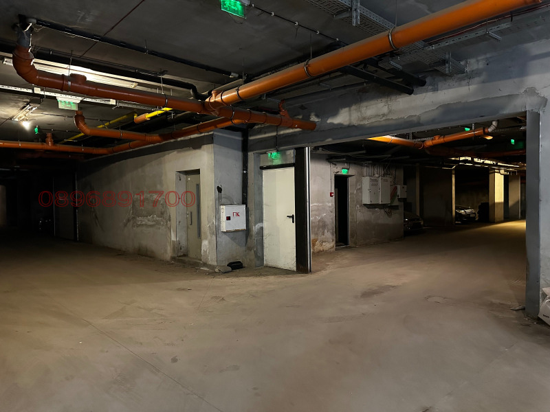 Дава под наем ГАРАЖ, ПАРКОМЯСТО, гр. София, Карпузица, снимка 2 - Гаражи и паркоместа - 52703392