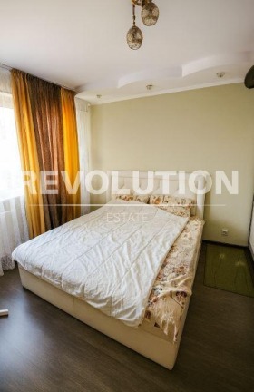 3 camere da letto Mladost 1, Varna