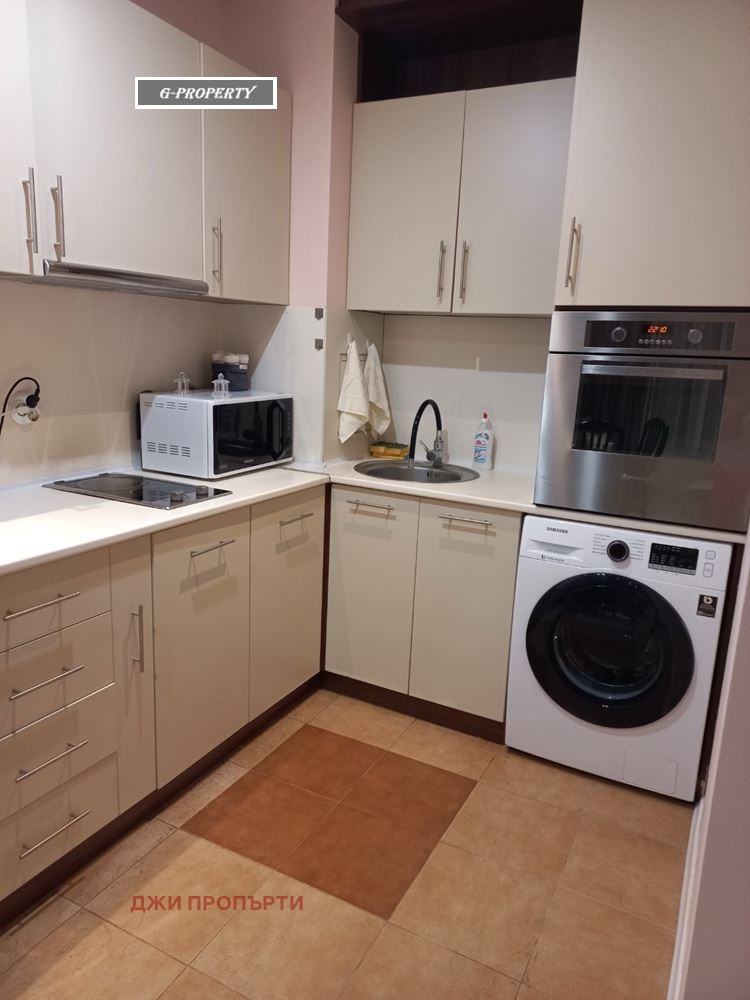 A louer  1 chambre Sofia , Mladost 1 , 75 m² | 42556219