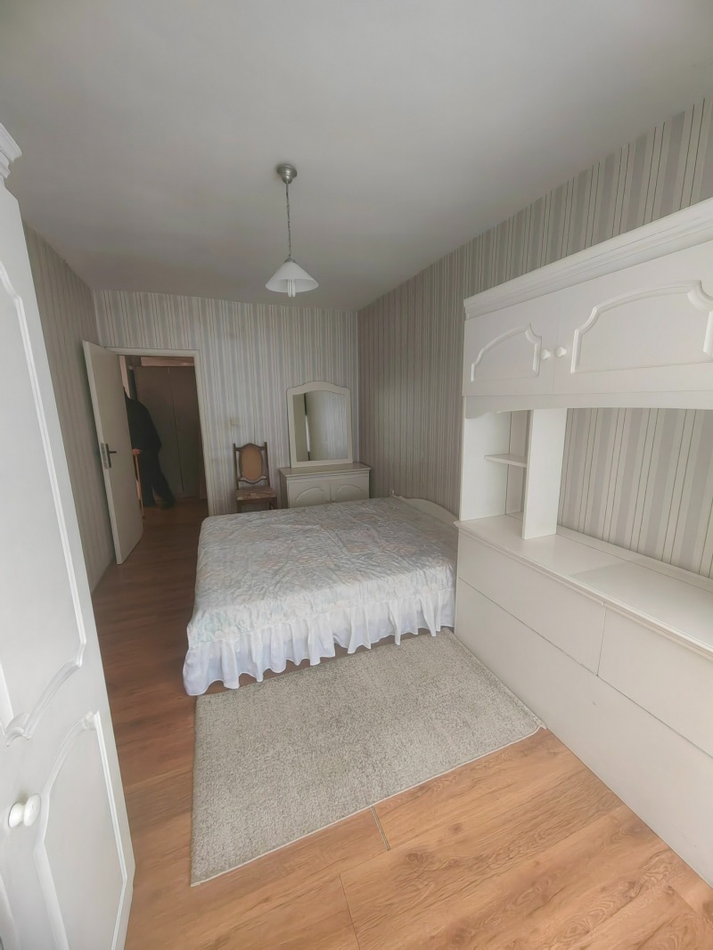 Дава под наем 2-СТАЕН, гр. Пловдив, Младежки Хълм