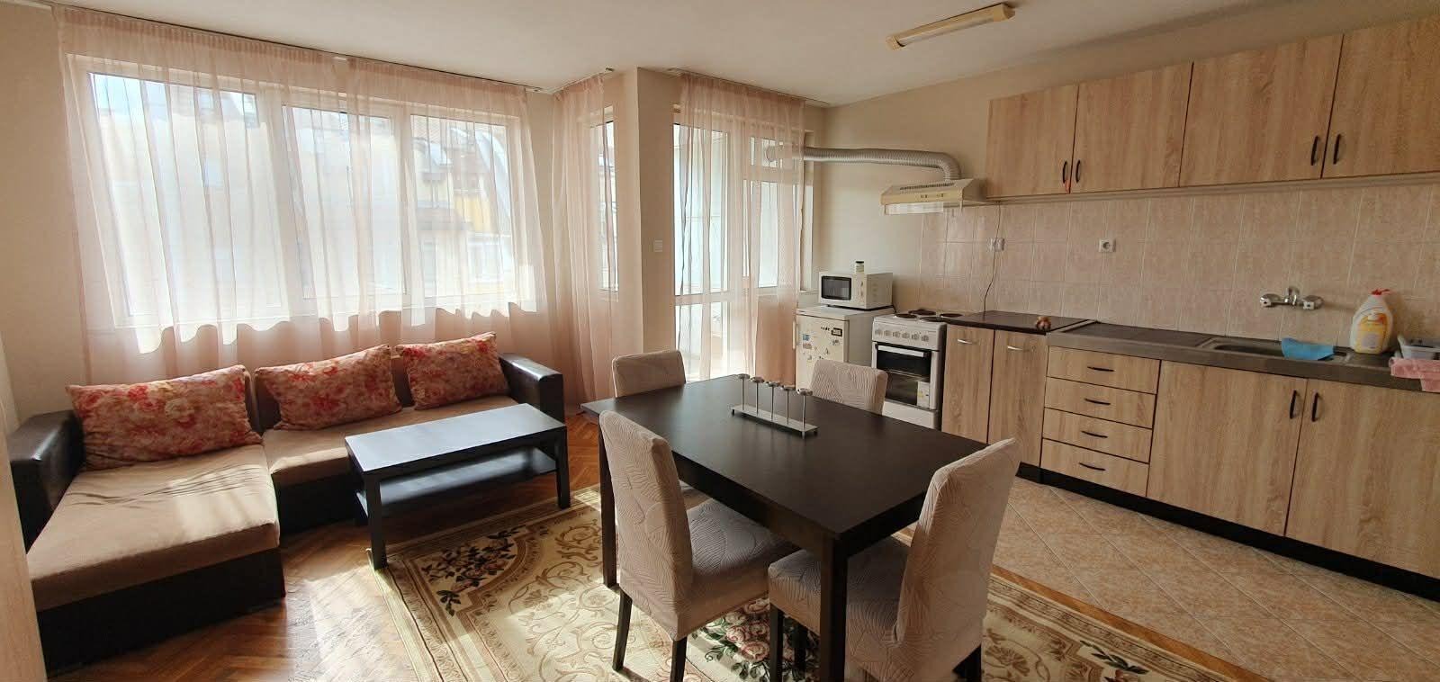 Дава под наем 3-СТАЕН, гр. Варна, Левски 1