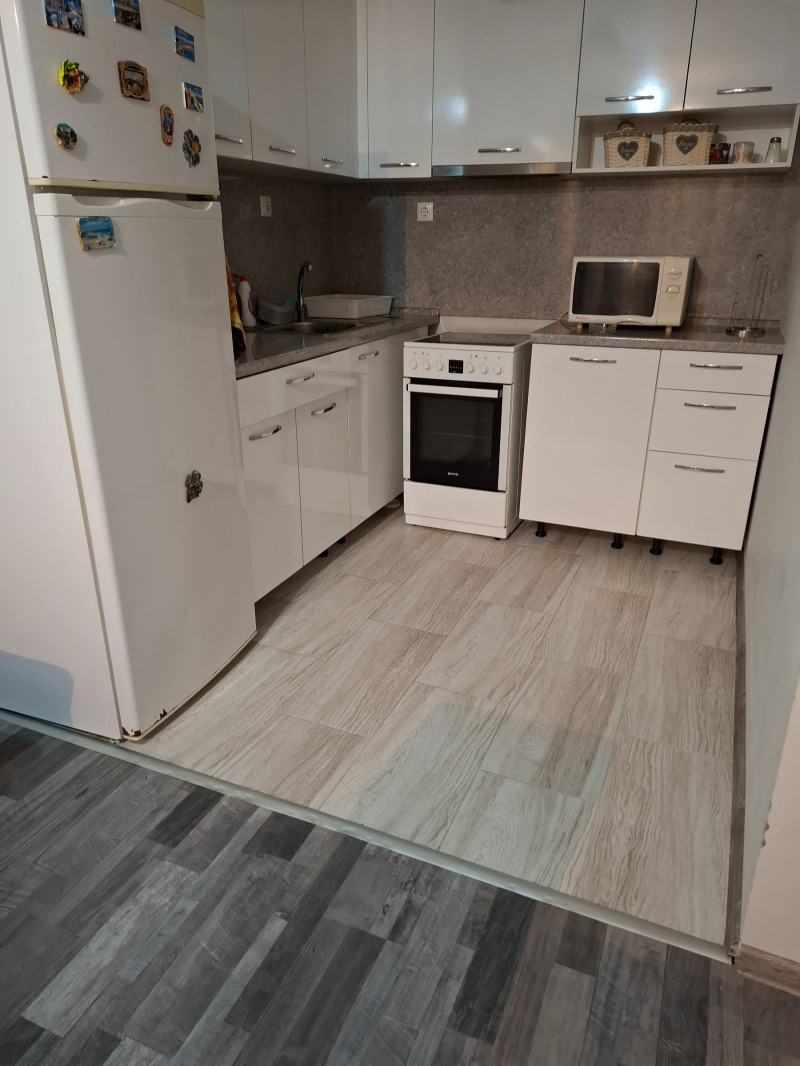 Дава под наем  2-стаен град Стара Загора , Три чучура - център , 65 кв.м | 13324412 - изображение [3]