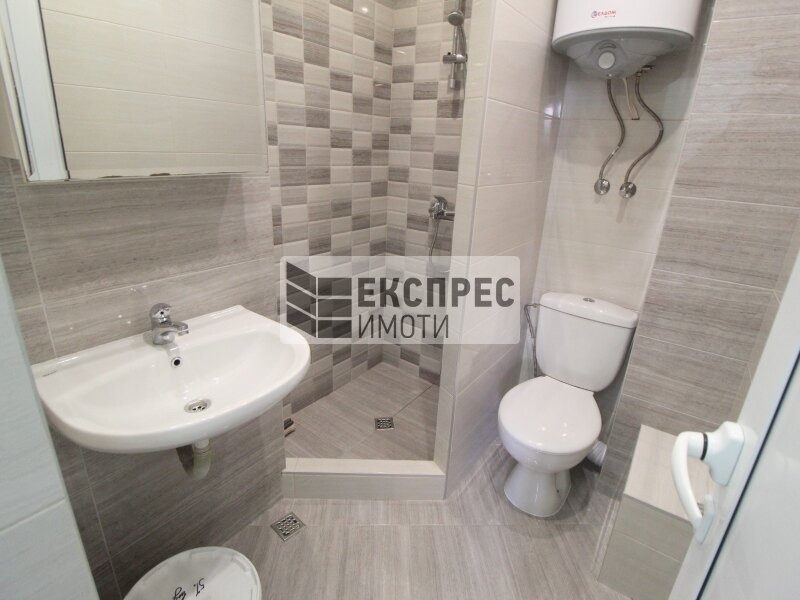 Дава под наем 4-СТАЕН, гр. Варна, Окръжна болница-Генерали, снимка 16 - Апартаменти - 53005398