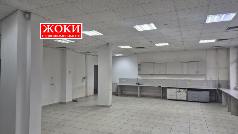 Дава под наем ОФИС, гр. Перник, Център