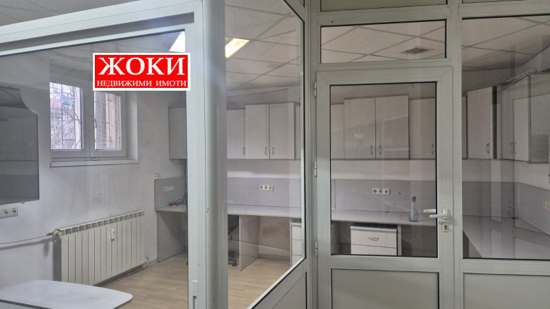 Дава под наем ОФИС, гр. Перник, Център, снимка 4 - Офиси - 53024922