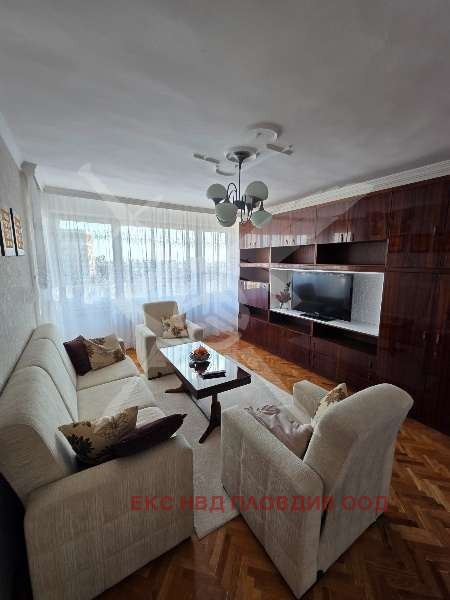 Дава под наем 2-СТАЕН, гр. Пловдив, Център