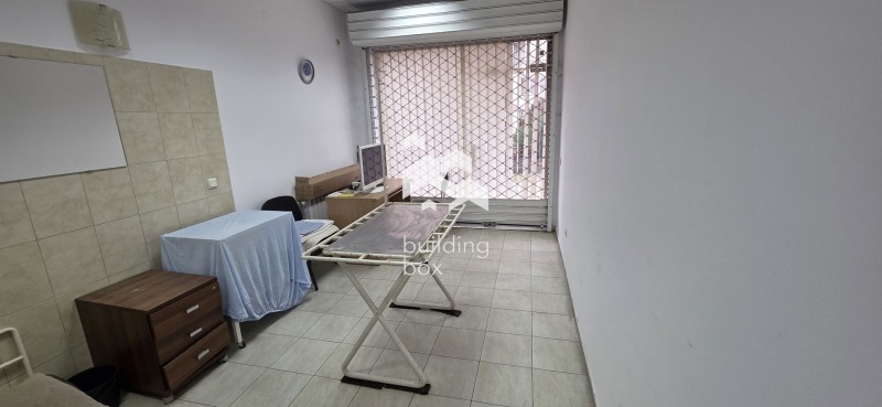 Дава под Наем МАГАЗИН в град София, Център - 86 кв.м / 700 € » 1 369.08 лв., БИЛДИНГ БОКС