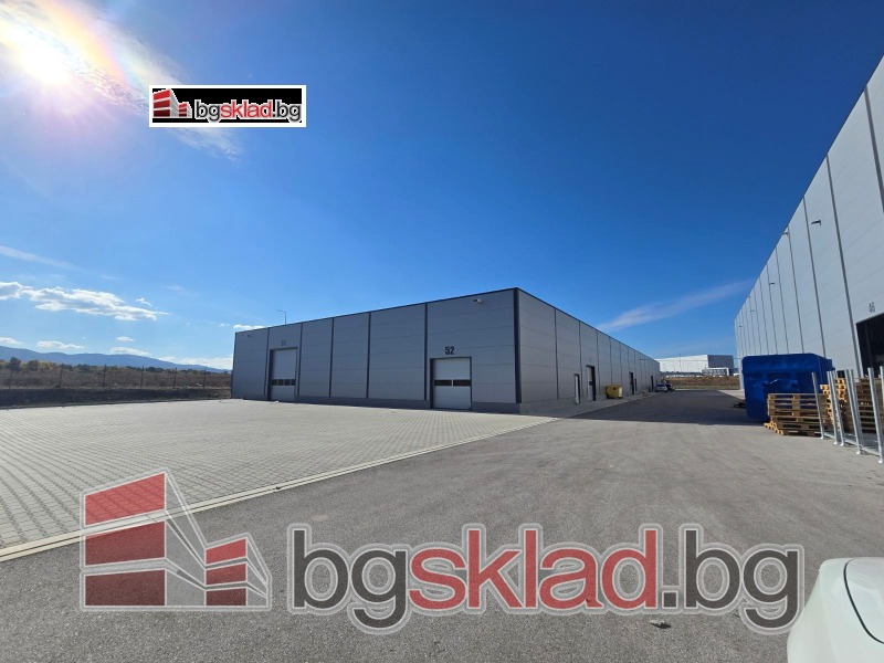 Издаје се  Индустријска зграда регион Софиа , Божуриште , 2540 м2 | 98123376