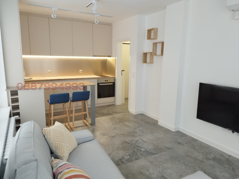 Vuokrattavana  1 makuuhuone Sofia , v.z.Amerikanski kolež , 50 neliömetriä | 26867990 - kuva [2]