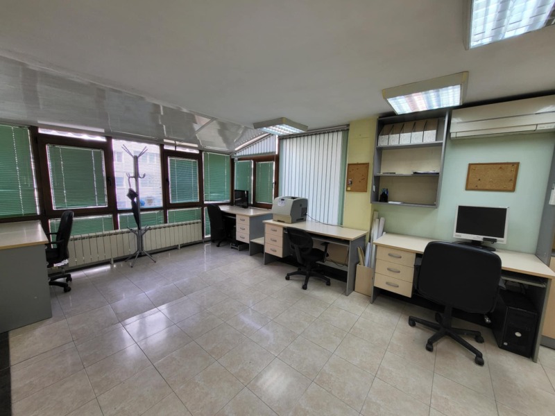 Kiadó  Hivatal Sofia , Centar , 76 négyzetméter | 91822535