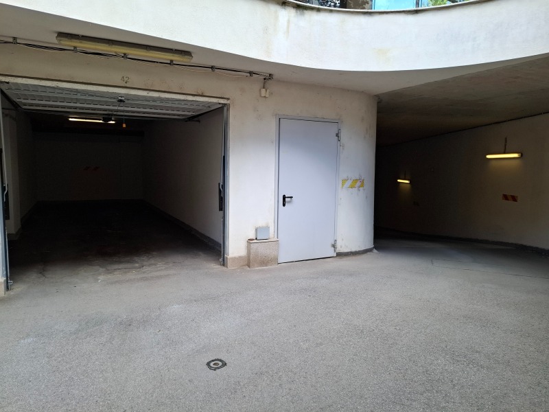 Vuokrattavana  Autotalli Sofia , Mladost 4 , 30 neliömetriä | 88239139 - kuva [3]