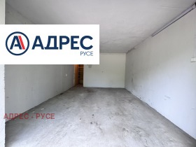 Гараж Чародейка - Юг, Русе 1