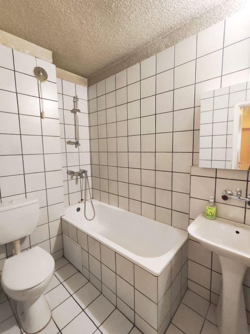 Дава под наем МНОГОСТАЕН, гр. София, Гео Милев, снимка 13 - Апартаменти - 53095072