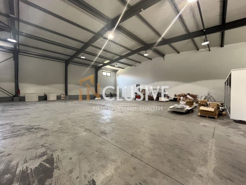 Издаје се  Складиште Варна , Западна промишлена зона , 1650 м2 | 22451049 - слика [3]