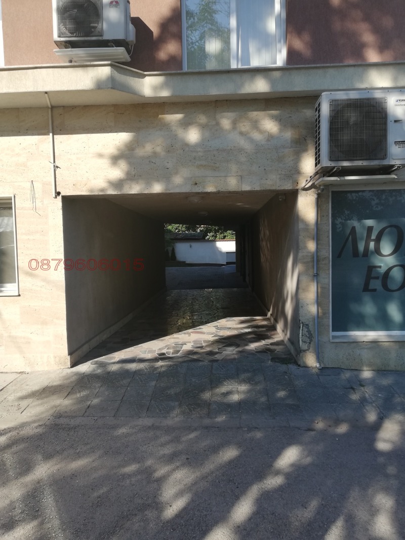 Дава под наем ГАРАЖ, ПАРКОМЯСТО, гр. София, Люлин 8, снимка 10 - Гаражи и паркоместа - 53522004