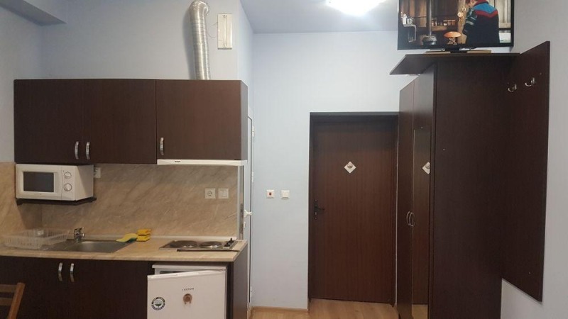 A louer  Studio Varna , Tchataldja , 24 m² | 39486188