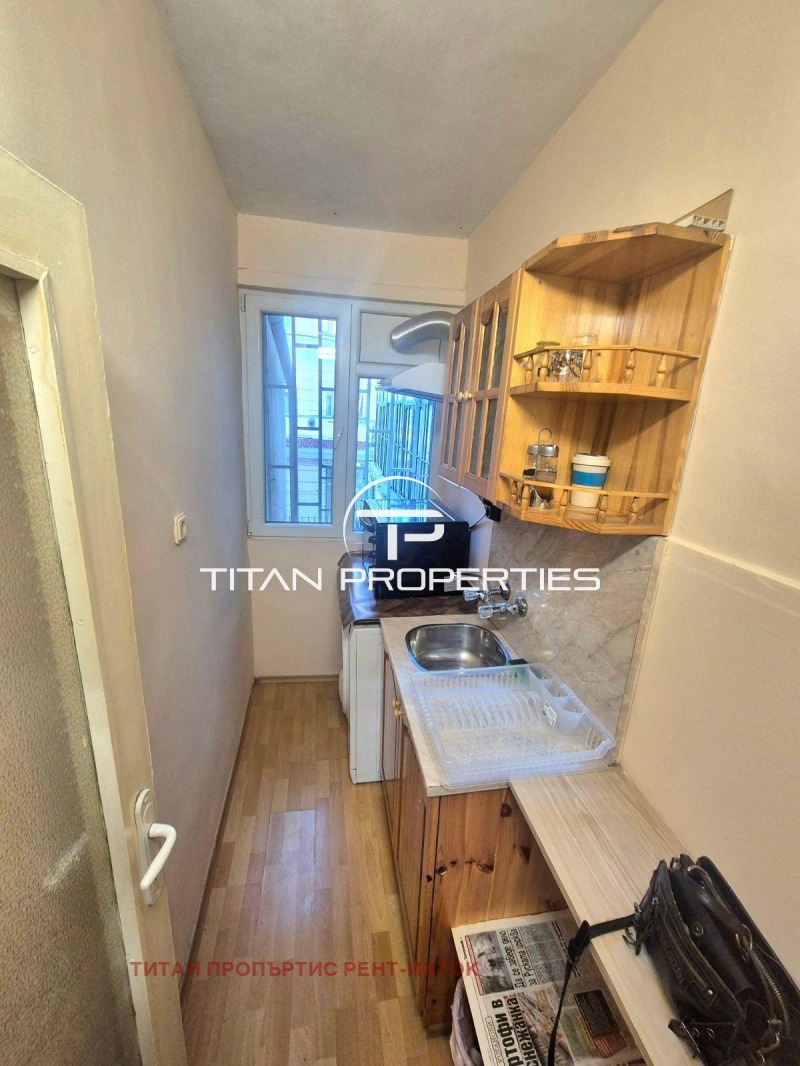 Дава под наем 2-СТАЕН, гр. Бургас, Център, снимка 3 - Апартаменти - 52719805