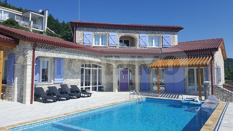 Дава под наем ВИЛА, к.к. Албена, област Добрич