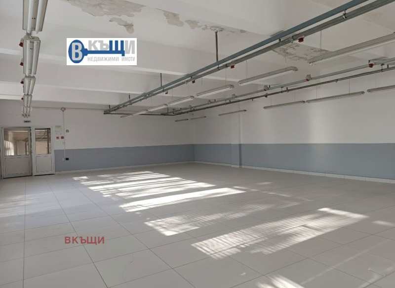 Дава под наем СКЛАД, гр. Горна Оряховица, област Велико Търново, снимка 9 - Складове - 52813383