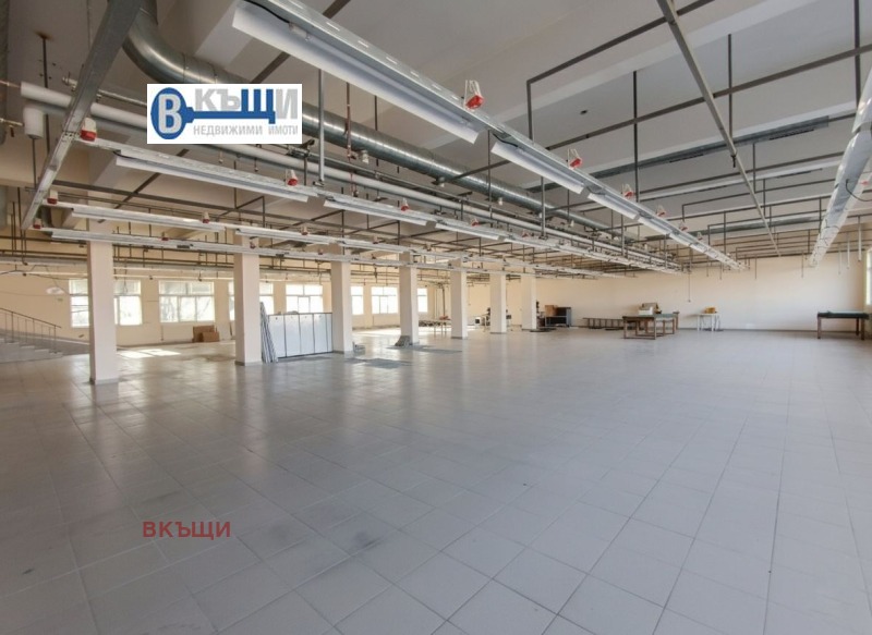 Дава под наем СКЛАД, гр. Горна Оряховица, област Велико Търново, снимка 13 - Складове - 52813383