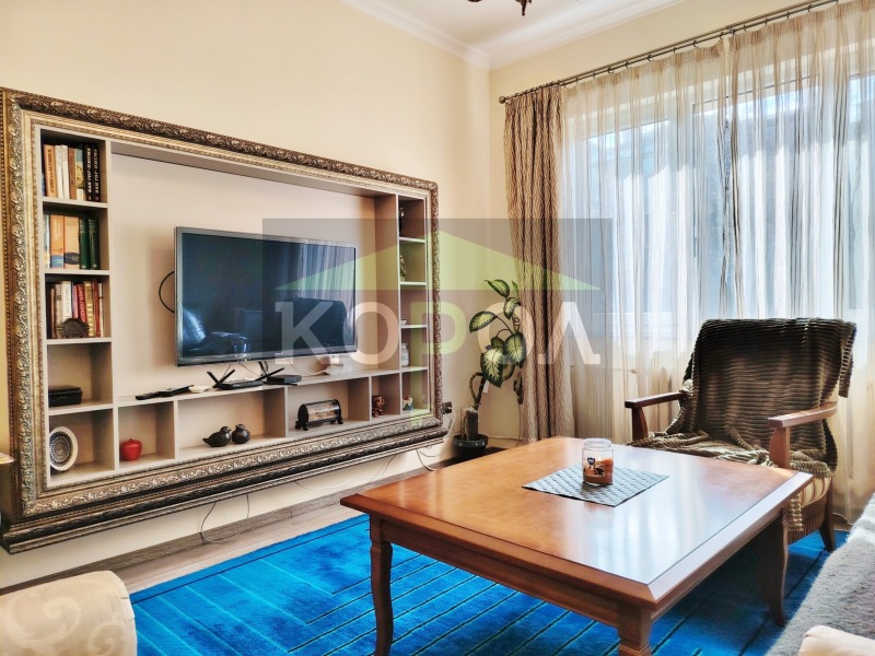 Дава под Наем 3-СТАЕН в град София, Център - 105 кв.м / 1 200 € » 2 347.00 лв., КОРОЛ НЕДВИЖИМИ ИМОТИ
