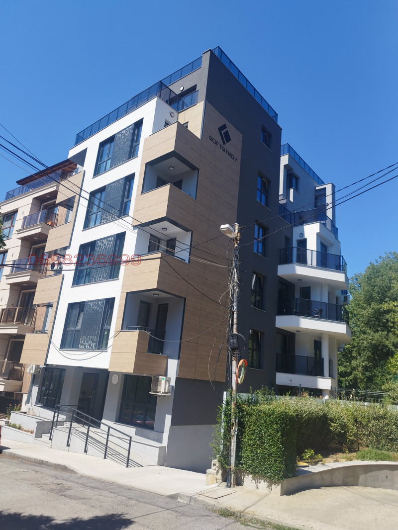 A louer  3 chambres Sofia , Geo Milev , 100 m² | 53798132