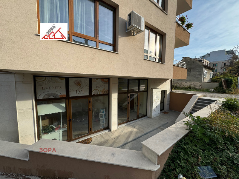 Дава под Наем МАГАЗИН в град Враца, Център - 30 кв.м / 220 € » 430.28 лв., ЗОРА