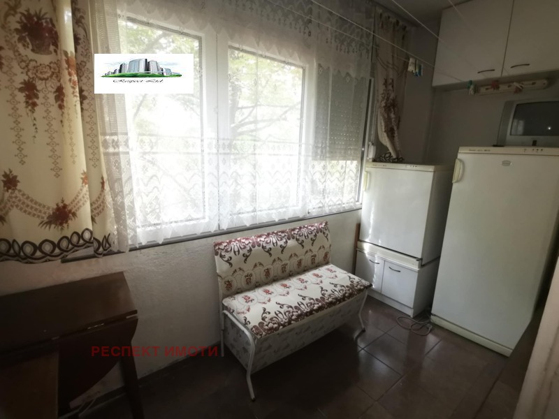 Дава под наем 2-СТАЕН, гр. София, Света Троица, снимка 2 - Апартаменти - 53468355