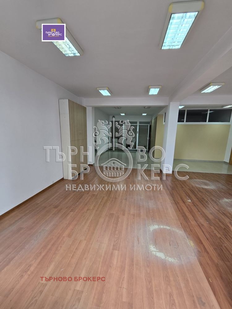 Дава под наем ОФИС, гр. Велико Търново, Център, снимка 3 - Офиси - 55846951