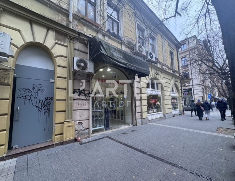 Дава под Наем ОФИС в град София, Център - 56 кв.м / 1 000 € » 1 955.83 лв., ЛЕ АРТИСТА