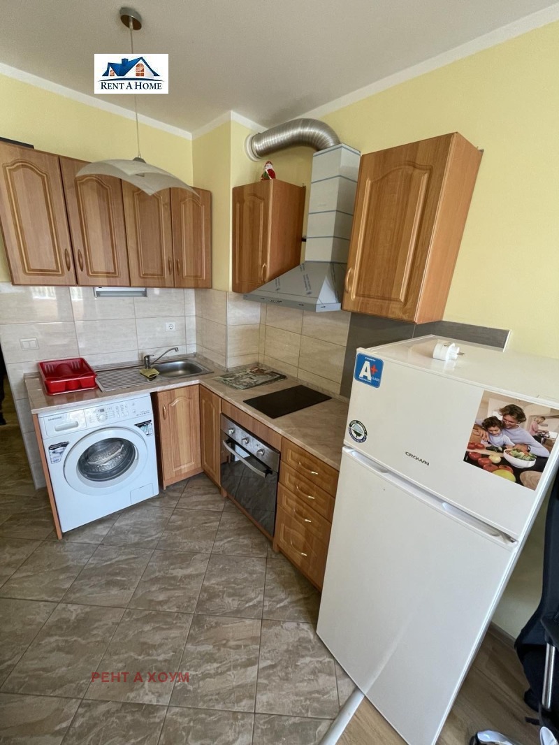 Дава под нем  1-стаен, град София, Студентски град •  375 € • ID 55068976 — holmes.bg - [1] 