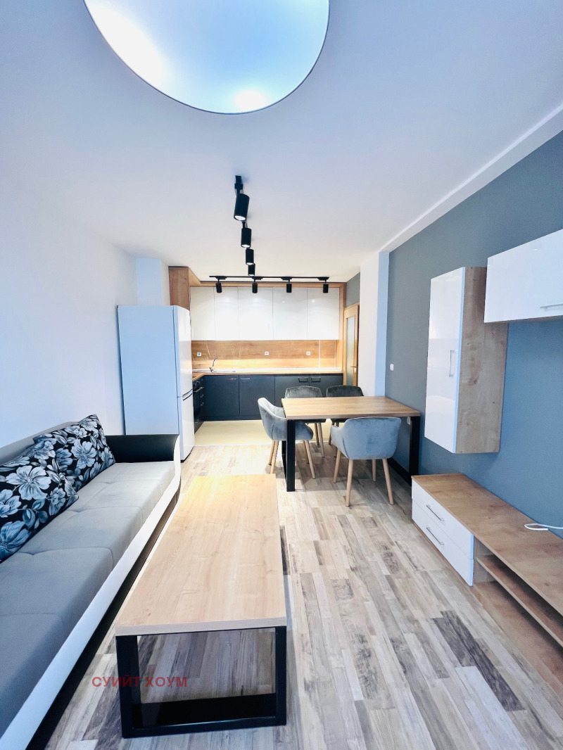 De inchiriat  1 dormitor Sofia , Studentsci grad , 75 mp | 11682866 - imagine [8]